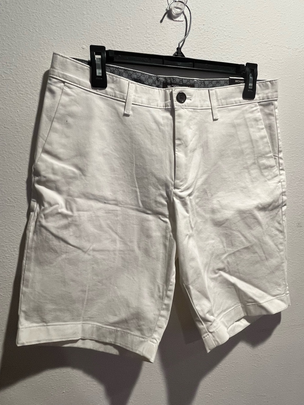 Michael Kors White Flat Front Shorts Size 30